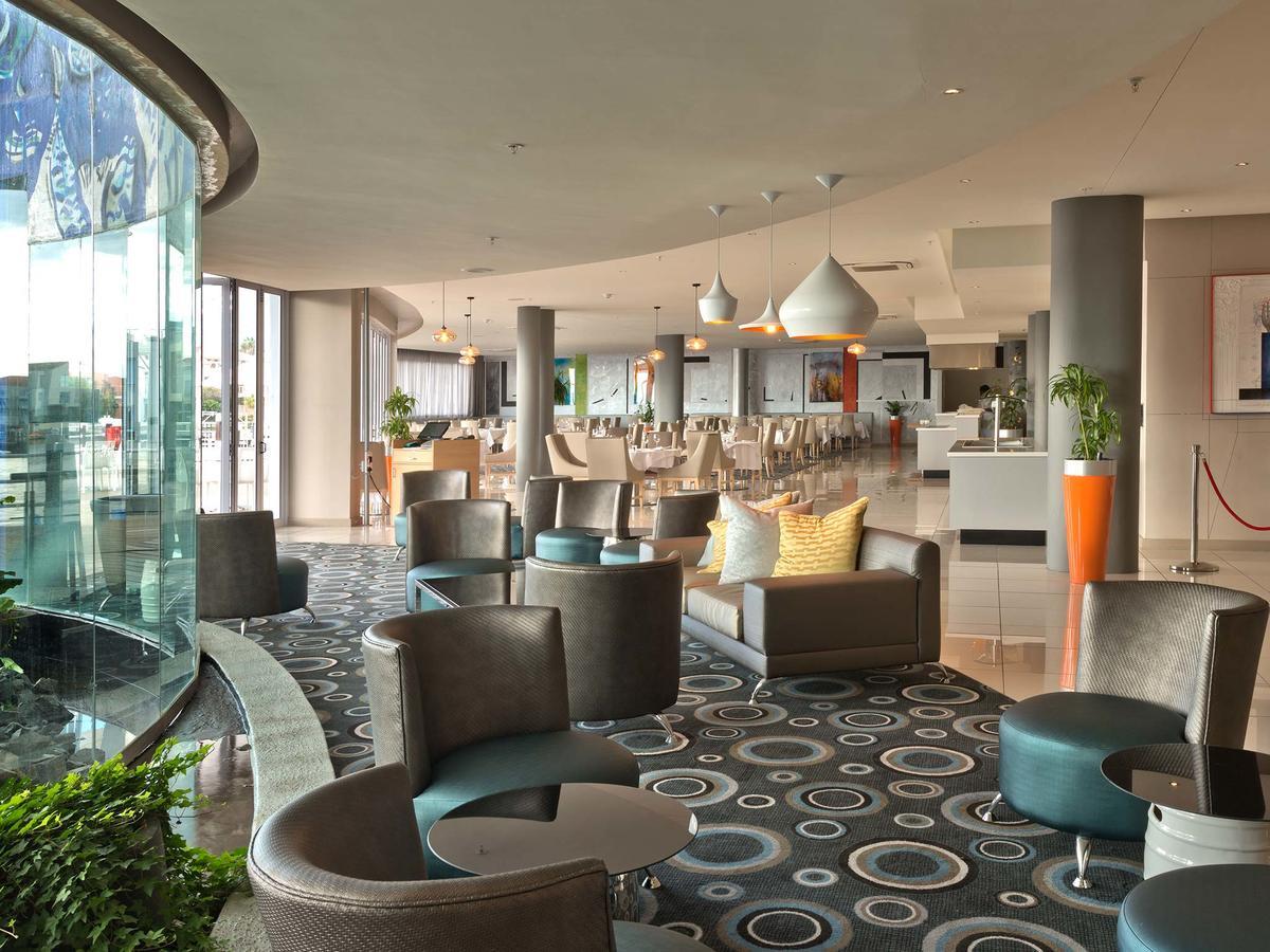 Krystal Beach Hotel Gordonʼs Bay Kültér fotó