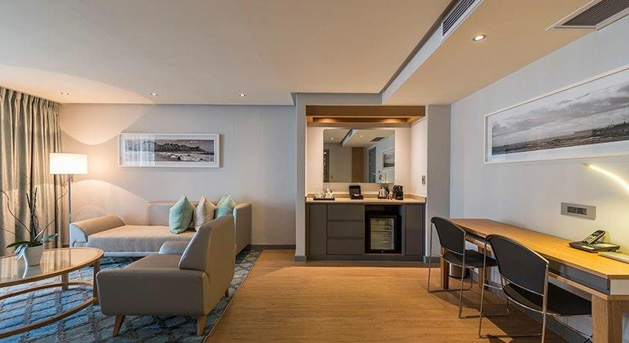 Krystal Beach Hotel Gordonʼs Bay Kültér fotó