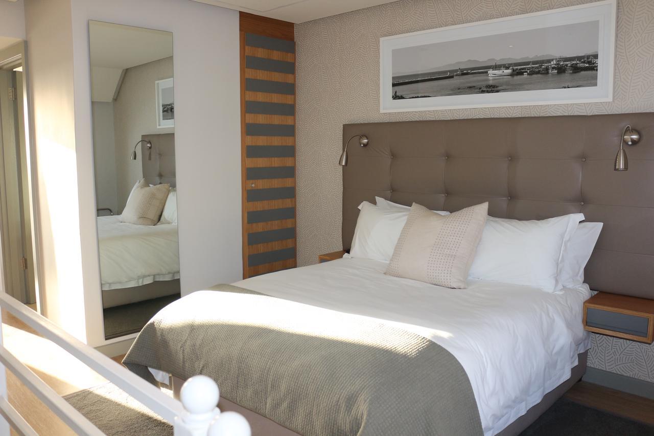 Krystal Beach Hotel Gordonʼs Bay Kültér fotó
